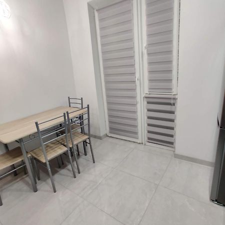 Oazis Apartments Chernivtsi Εξωτερικό φωτογραφία