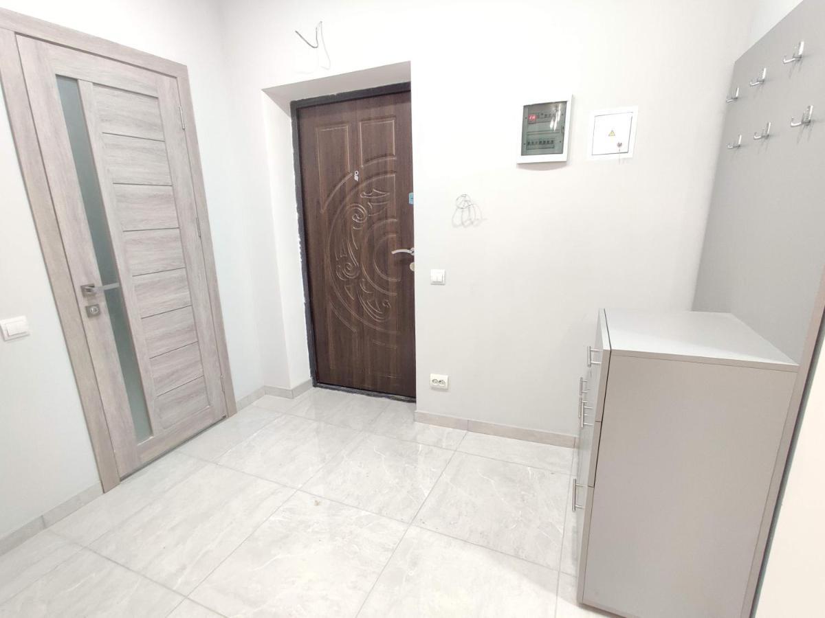 Oazis Apartments Chernivtsi Εξωτερικό φωτογραφία