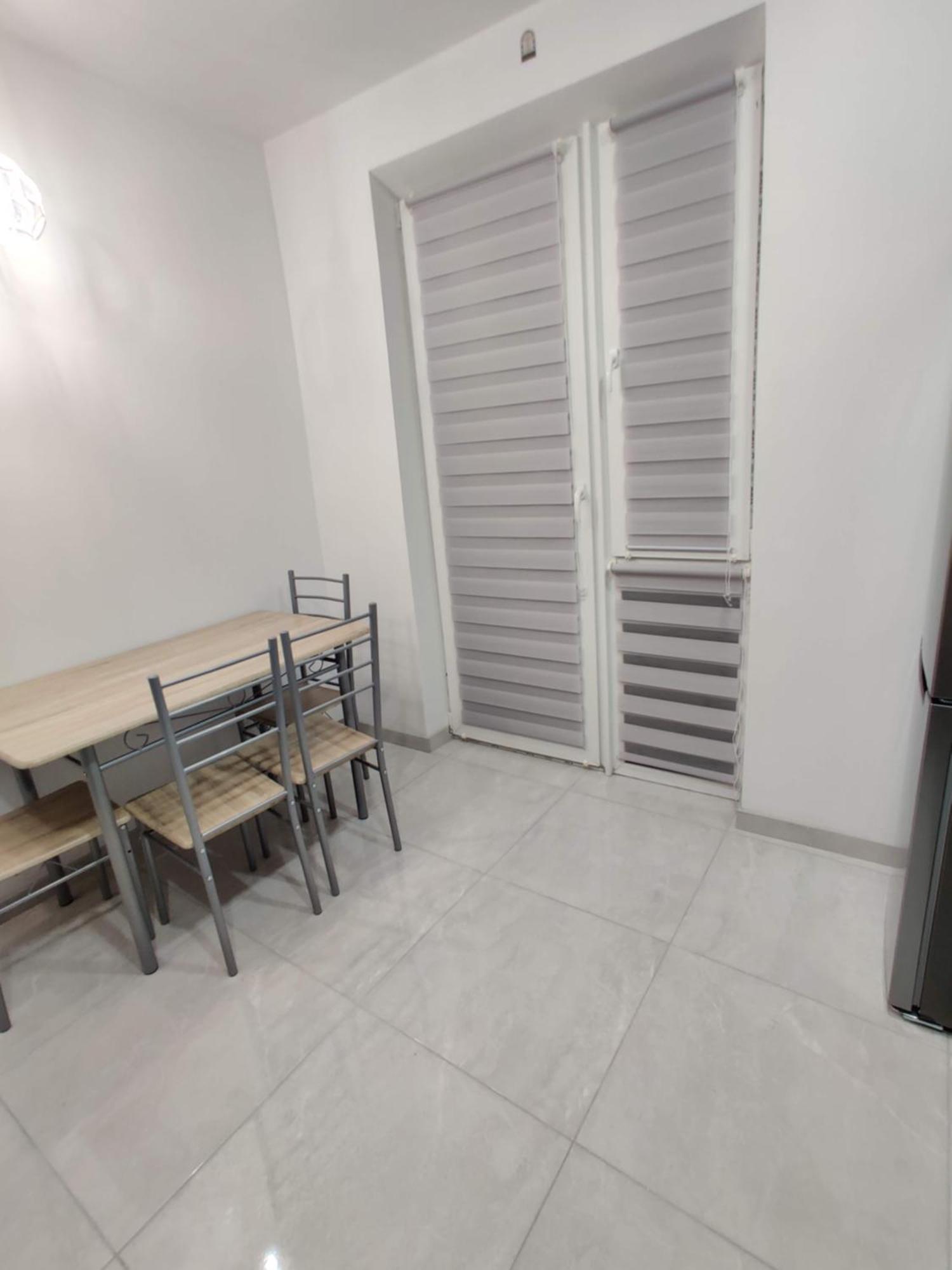 Oazis Apartments Chernivtsi Εξωτερικό φωτογραφία