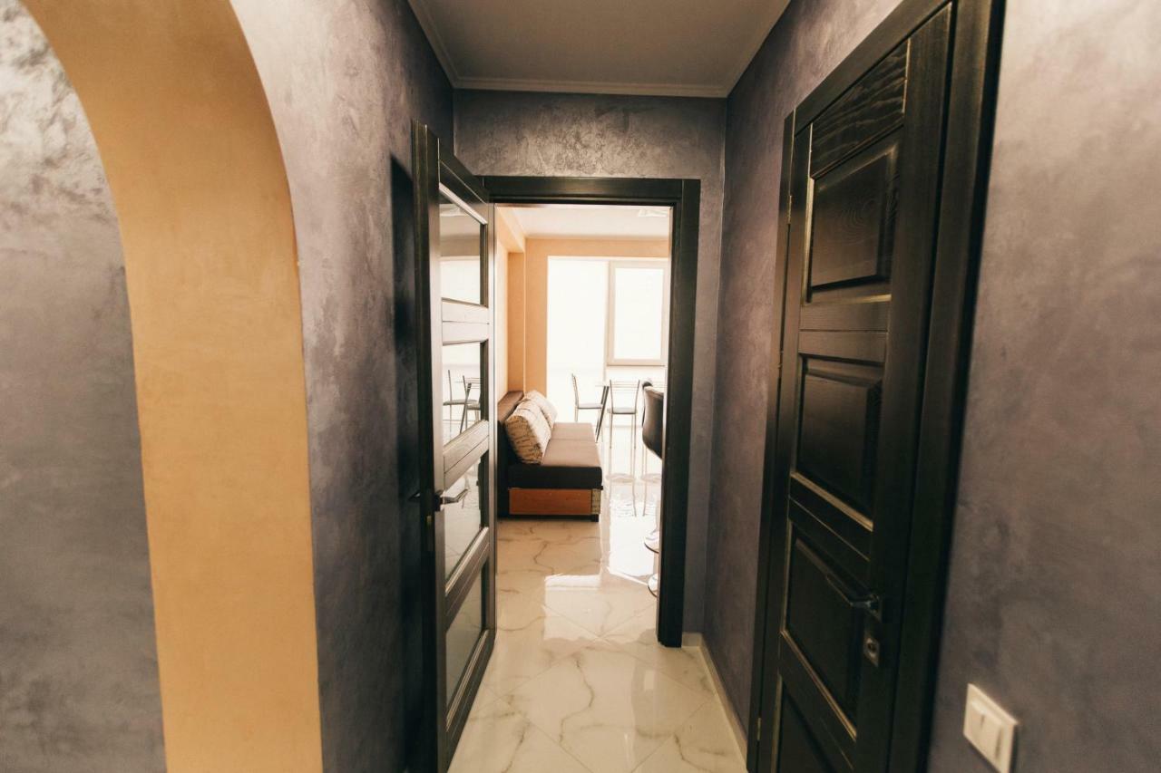 Oazis Apartments Chernivtsi Εξωτερικό φωτογραφία